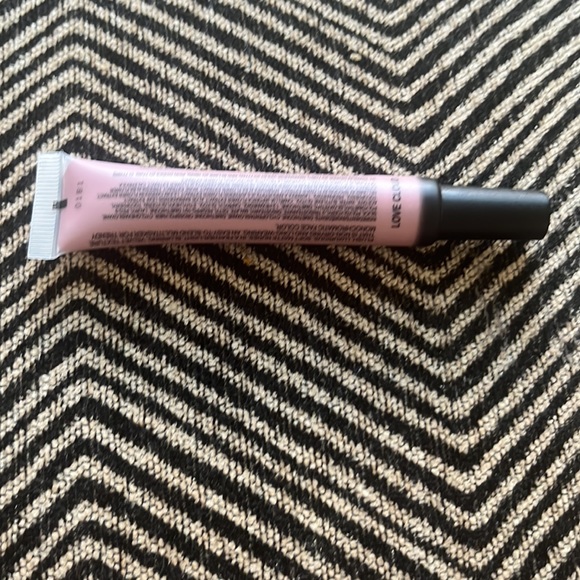 Nudestix magnetic plush paints in love clouds - Picture 2 of 3